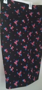 Stretchy Floral Black Pencil Skirt